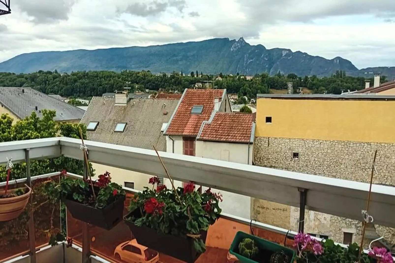 Résidence Le Vendome-Uitzicht zomer