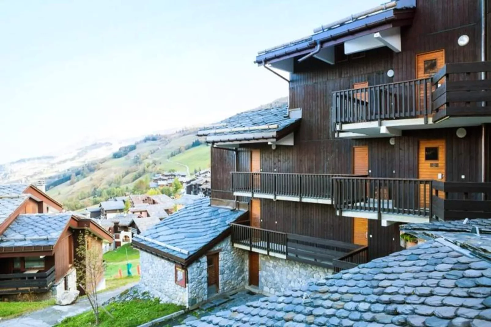 Quartier Crève Cœur - maeva Home-Uitzicht zomer