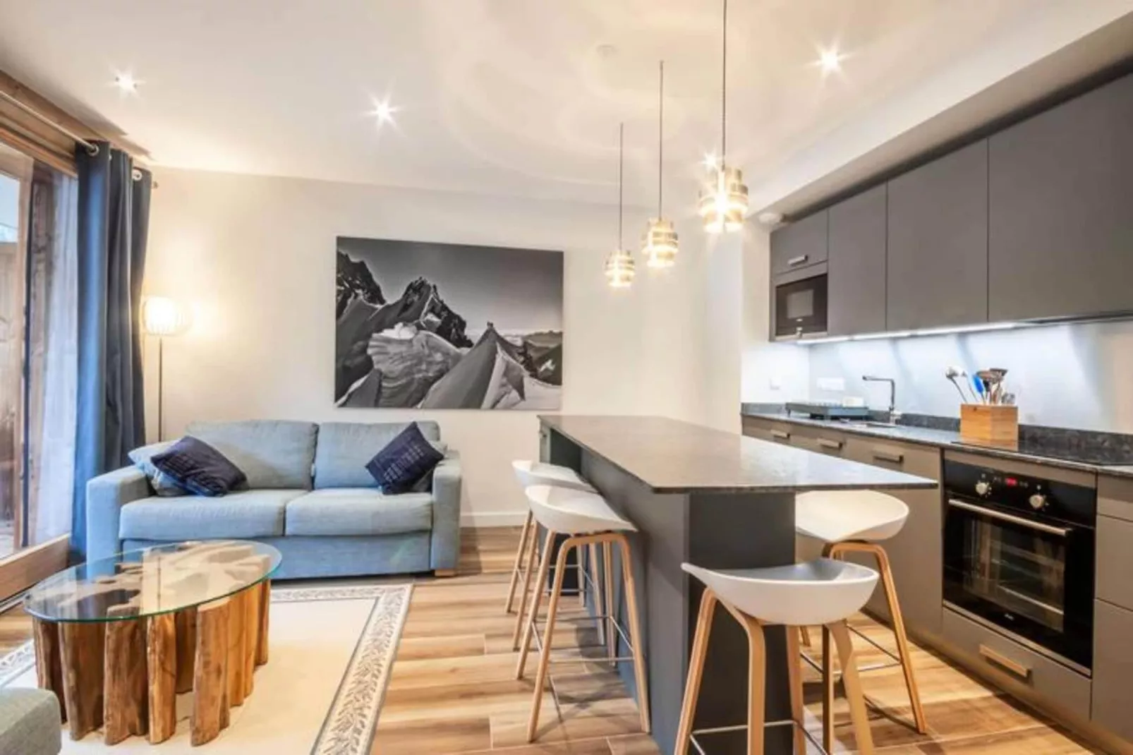 Résidence Le Lapia-Buitenkant zomer