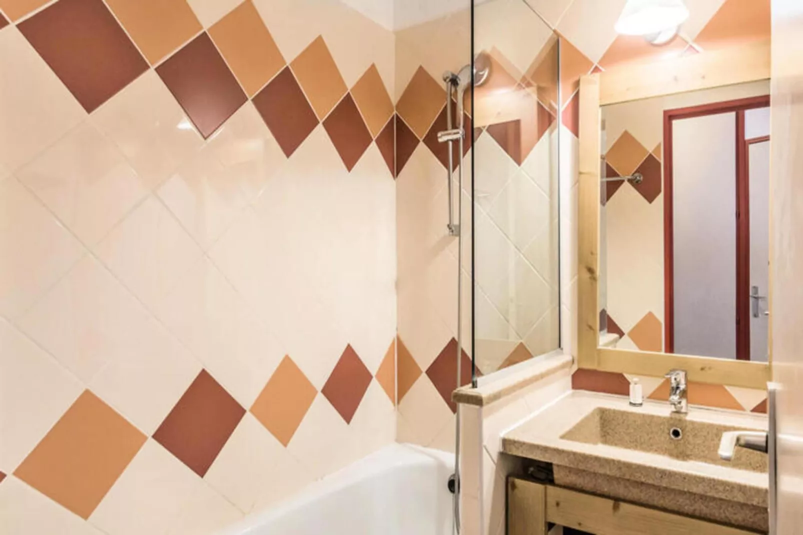 Résidence Les Fontaines Blanches - maeva Home-Buitenkant zomer