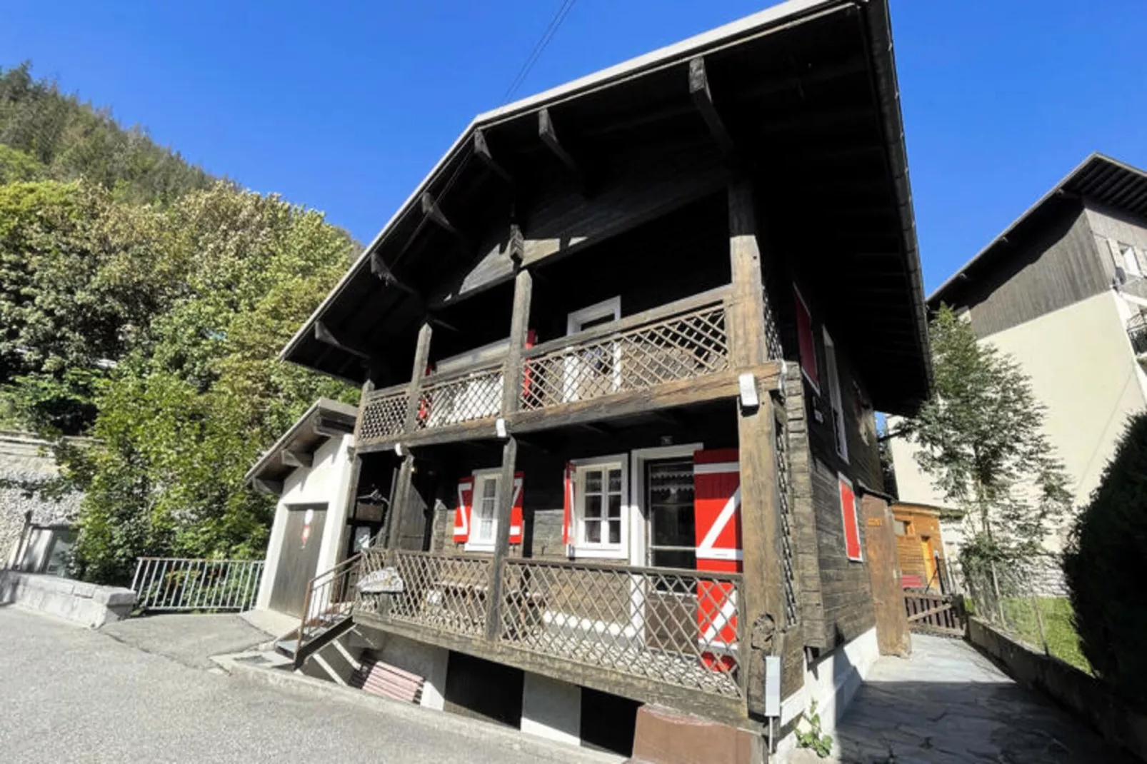 Chalets à La Clusaz-Buitenkant zomer