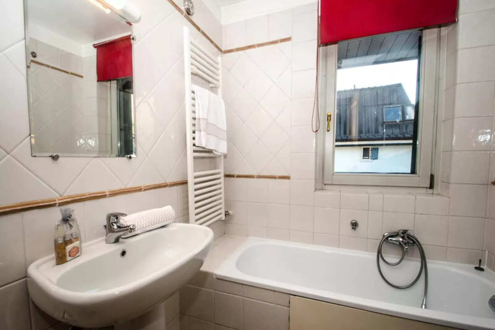 Résidence Androsace-Badkamer