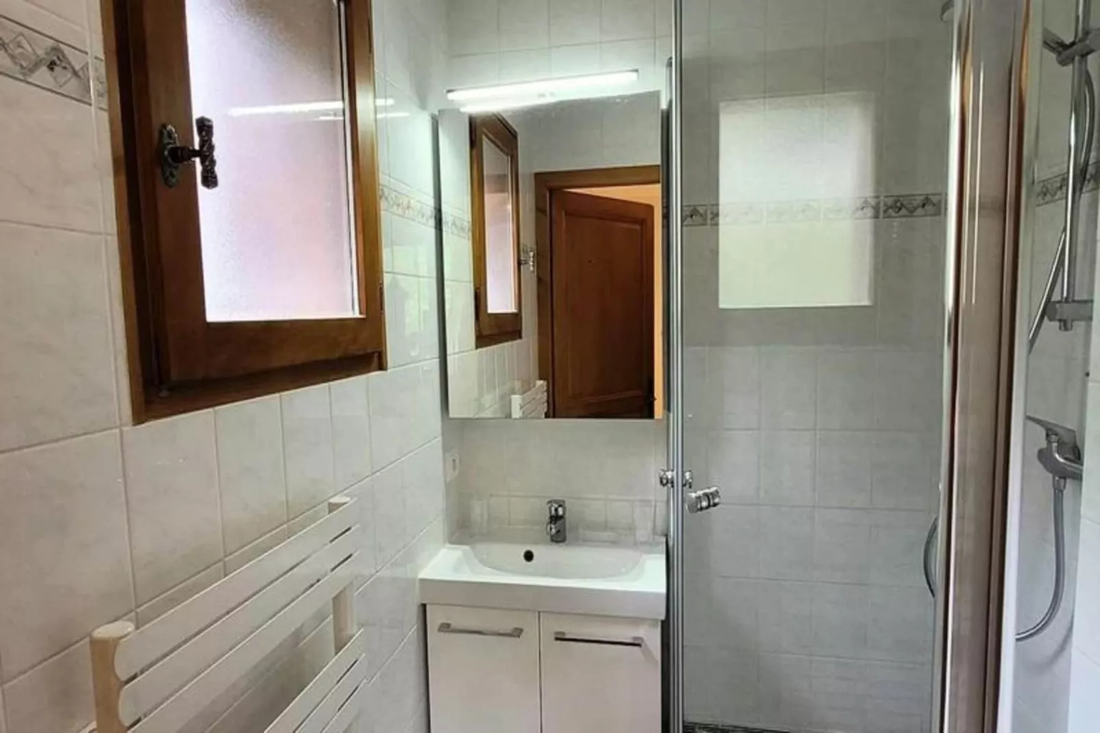 Résidence Iris - Badkamer