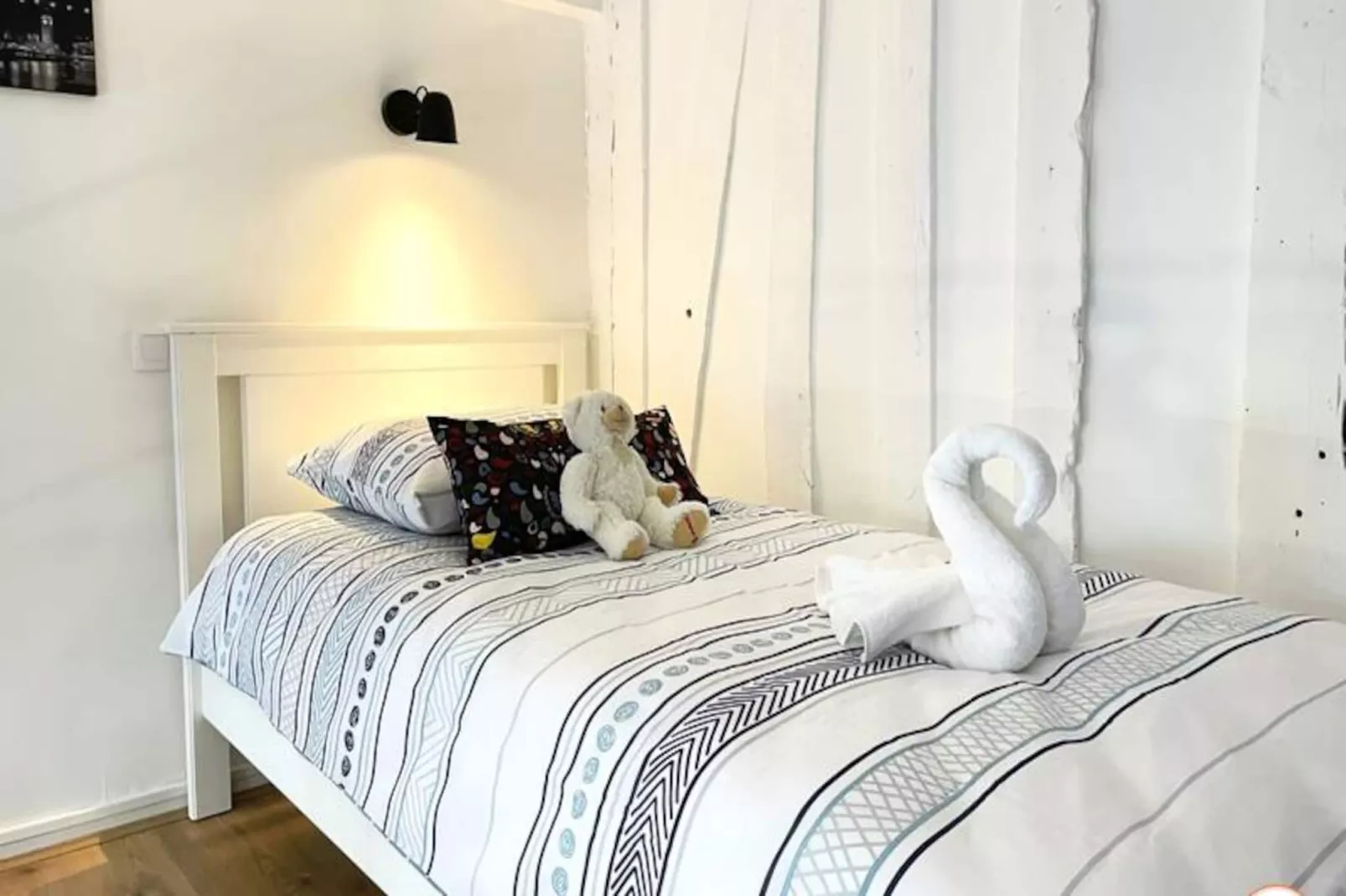 🎨 Loft De L'artiste - Parking - Standing-Image-tags.