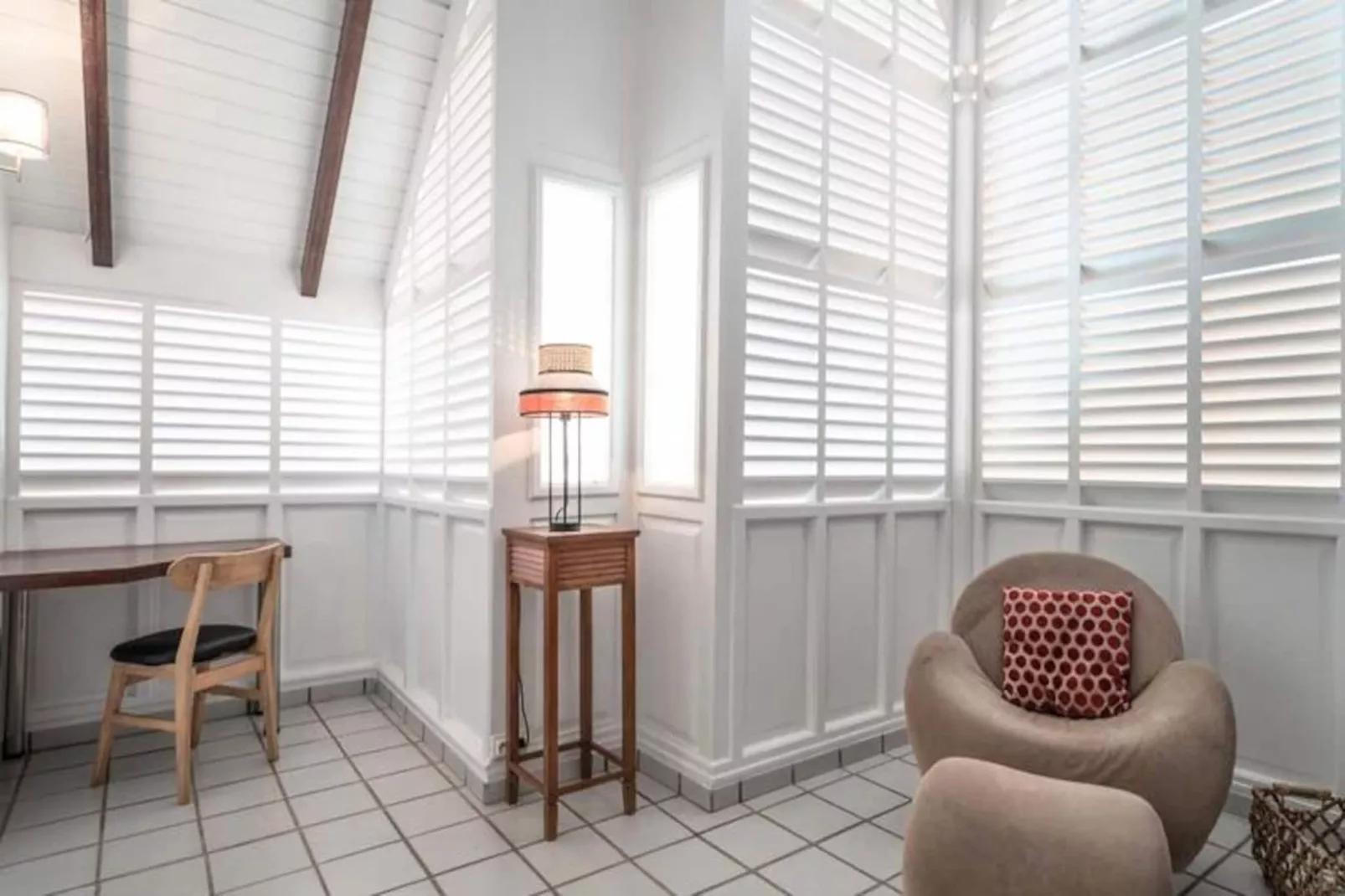 Villa Ladouchka-Image-tags.