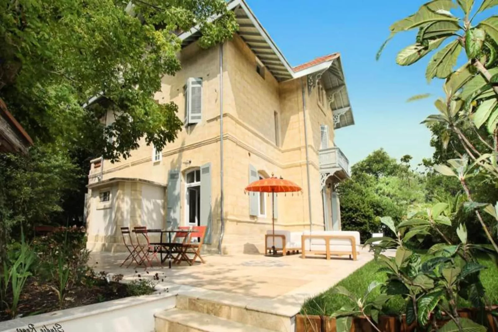 Villa Familiale R&eacute;nov&eacute;e &agrave; Arcachon &ndash; 6 Ch, 4 Sdb, Entre 8 &agrave; 10 Pers-Sfeer