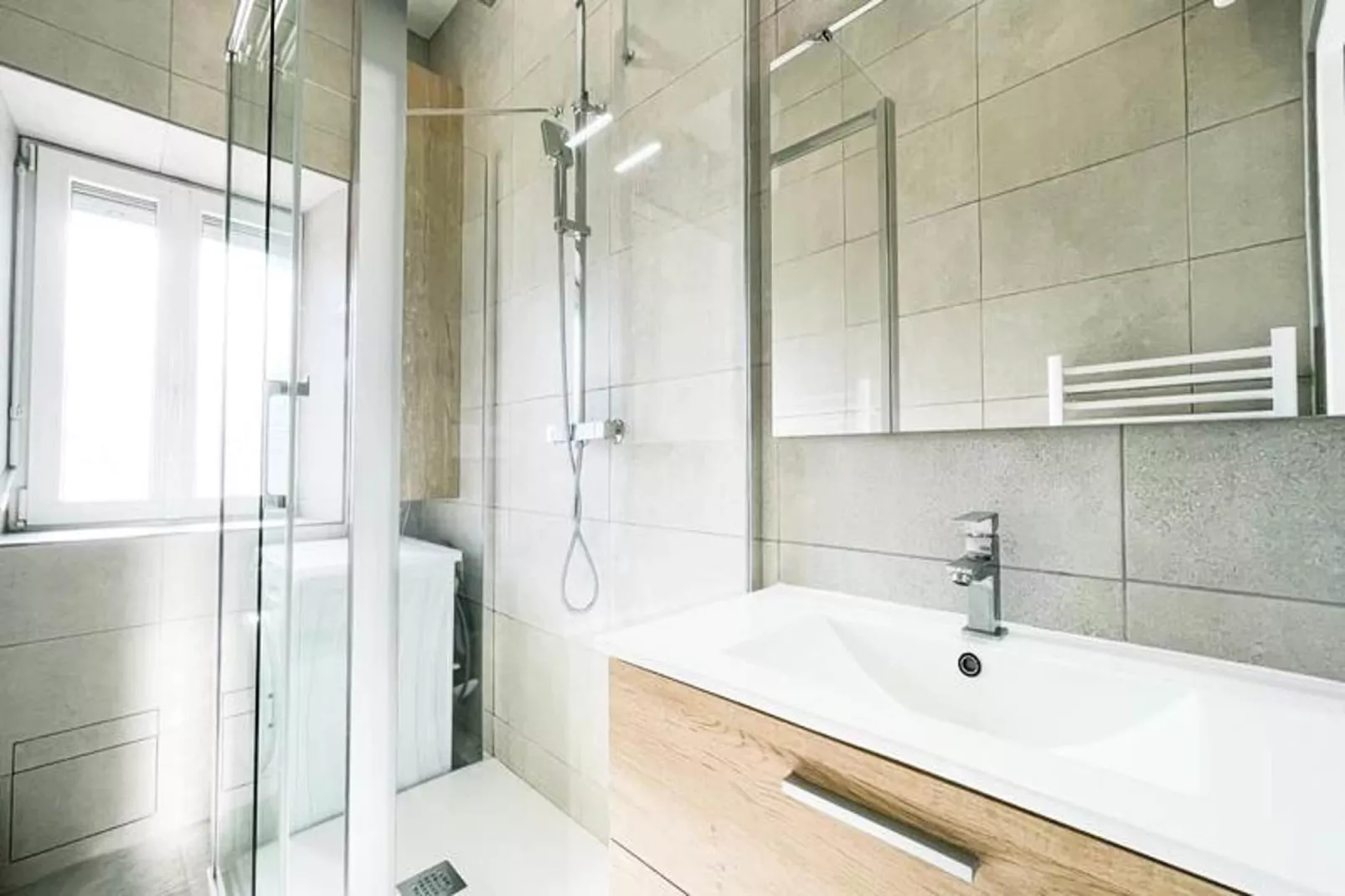 Le Duplex 🌞 Calme & R&eacute;nov&eacute;|-Badkamer