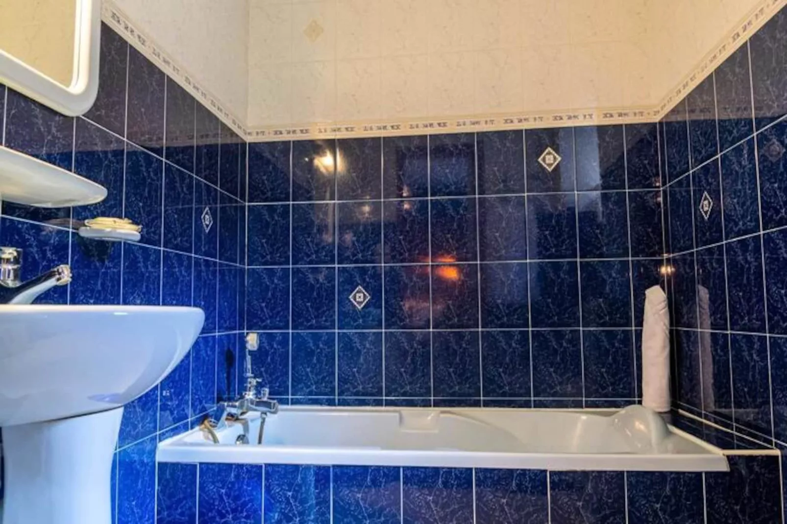 Gîte de France Bon aubrac pour 12 personnes 2 épis-Image-tags.