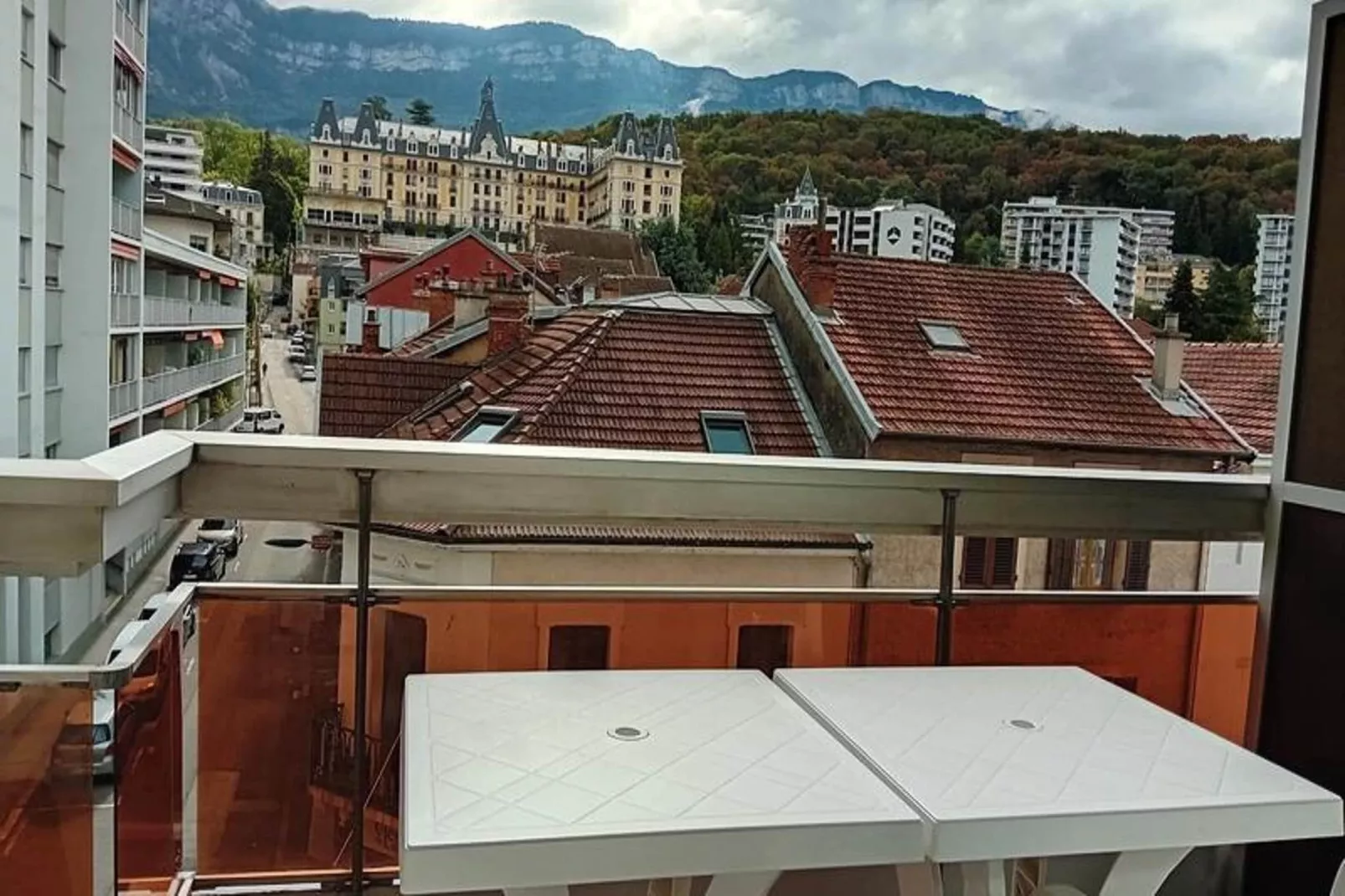 Résidence Le Vendome-Uitzicht zomer