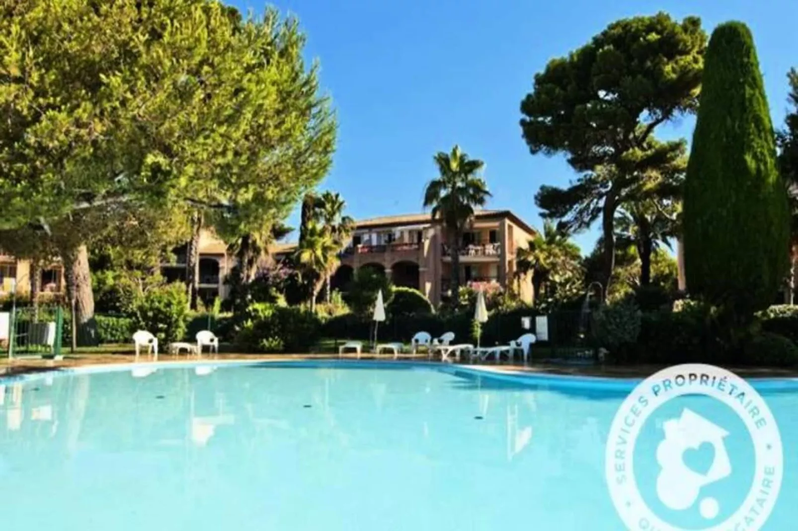 Résidence La Pinède - maeva Home-Buitenkant zomer