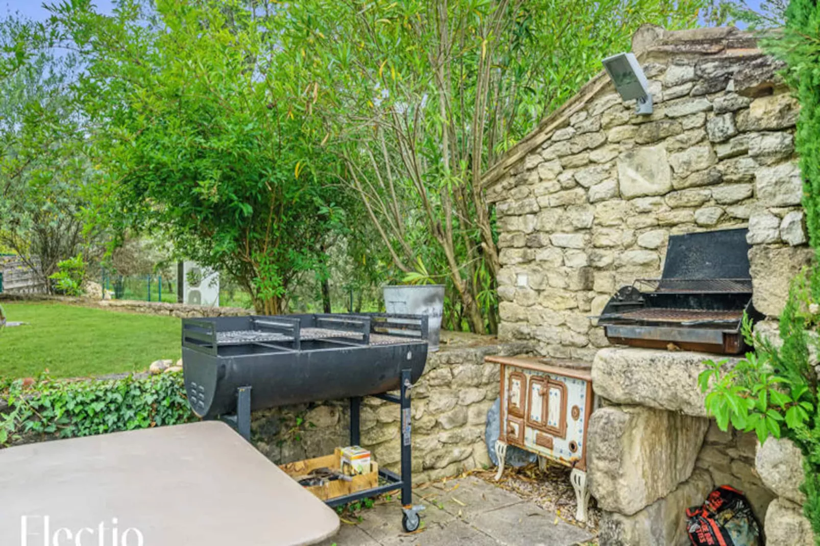 Loggia Des Genets  I  R&eacute;sidence Les Petitons-Image-tags.