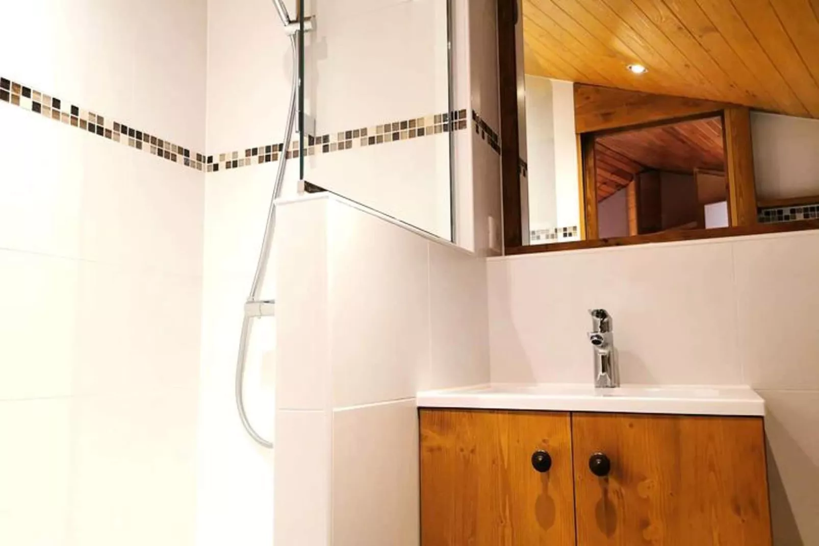 Résidence Clairiere-Badkamer