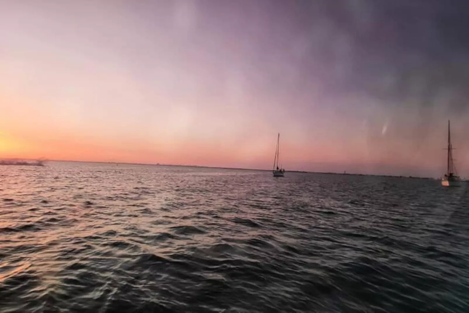 Résidence Domino 1 Superbement R&eacute;nov&eacute; - 2 Chambres -terrasse &agrave; 300m Plage, Commerces-Image-tags.