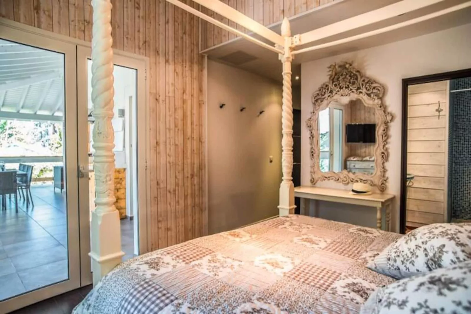 Magnifique Villa Climatis&eacute;e -10 Personnes Avec Piscine Et P&eacute;tanque - Pyla-Image-tags.