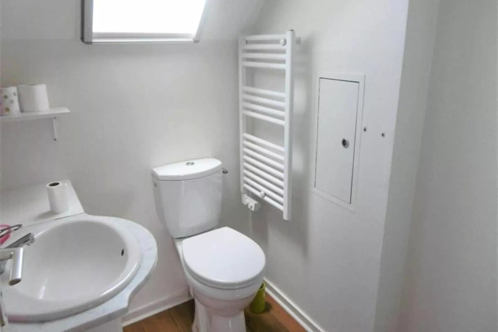 Résidence Duguay Trouin-Badkamer