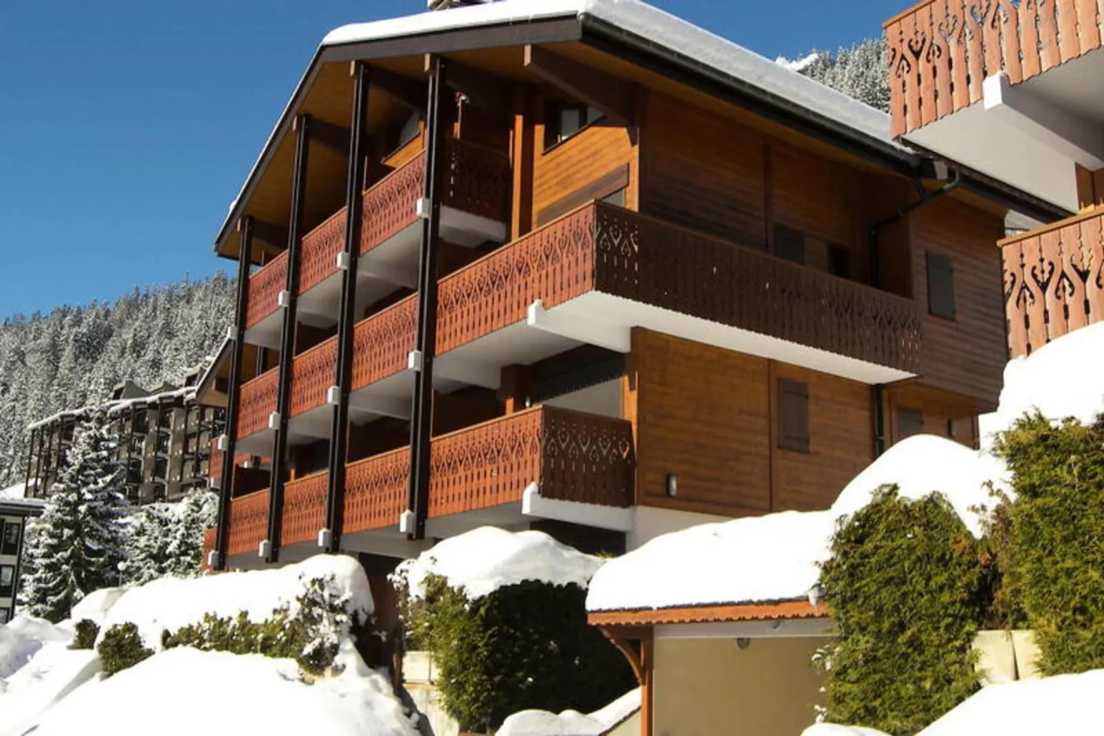 Résidence Domanial A-Buitenkant zomer