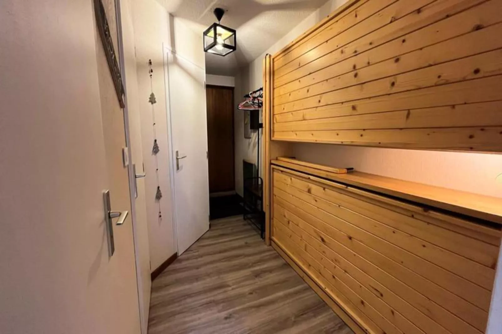 Résidence Les Perthuis-Uitzicht zomer