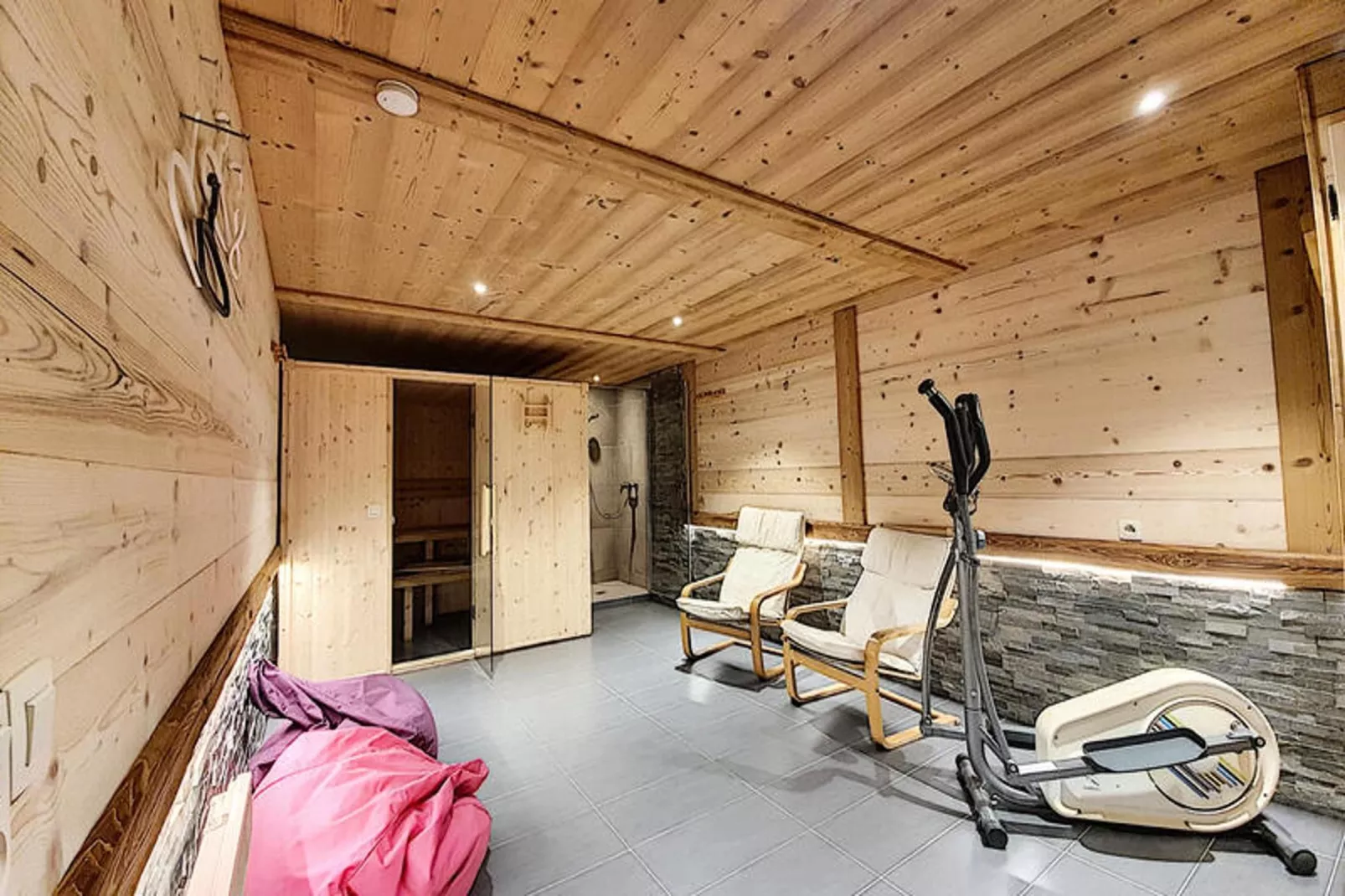 Chalets à Morzine-Sportzaal