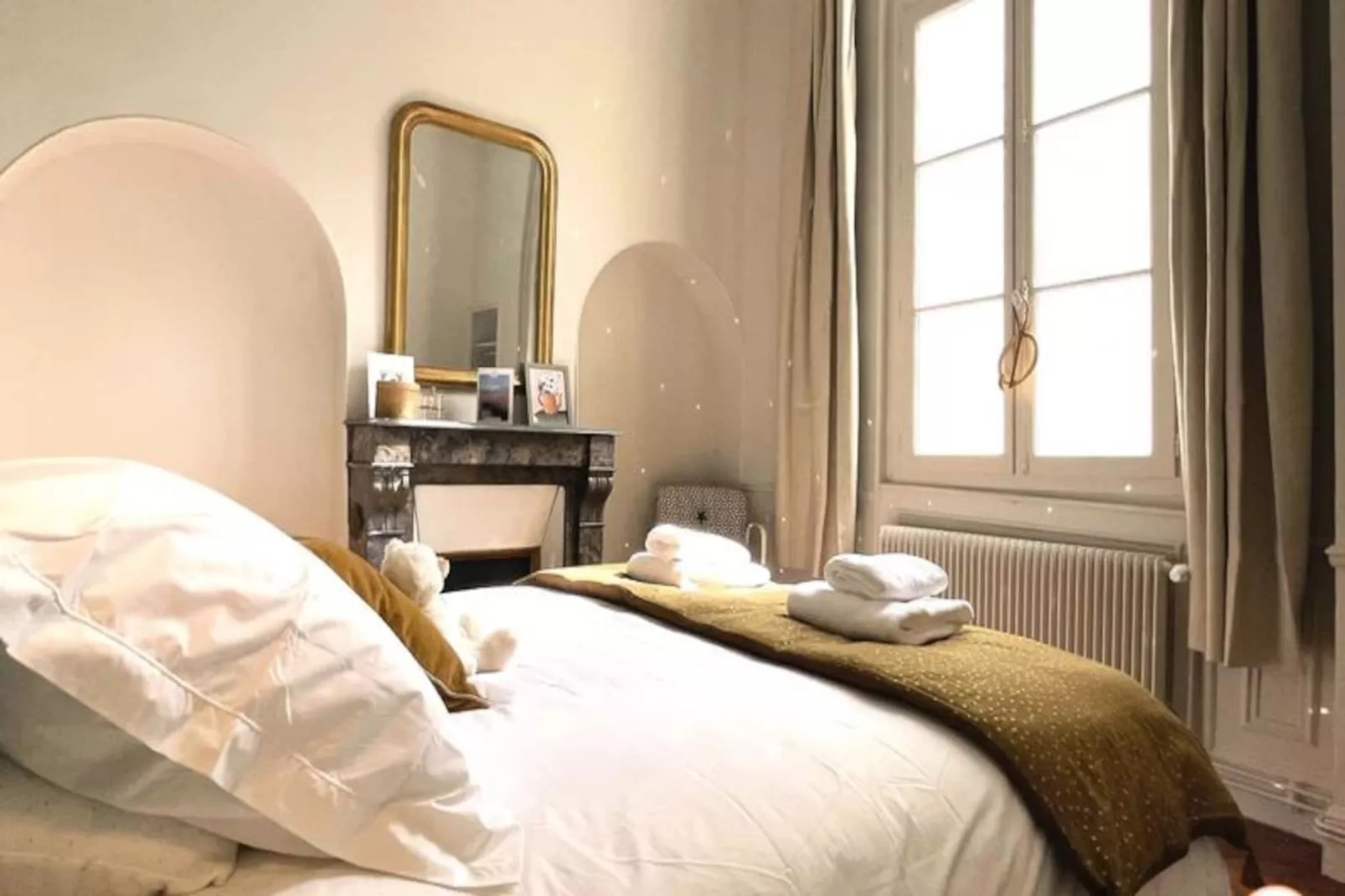 🌟 Le Crosne - Parking - Standing - Calme-Image-tags.