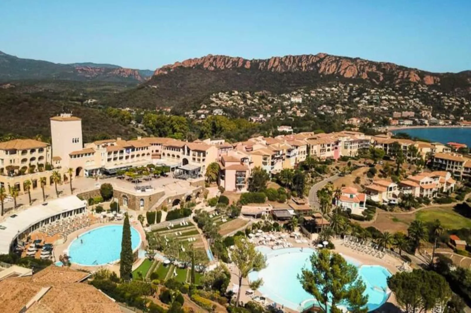 Appartement 6 Pers Vue Mer Pr&egrave;s Des Plages &agrave; Agay-Image-tags.