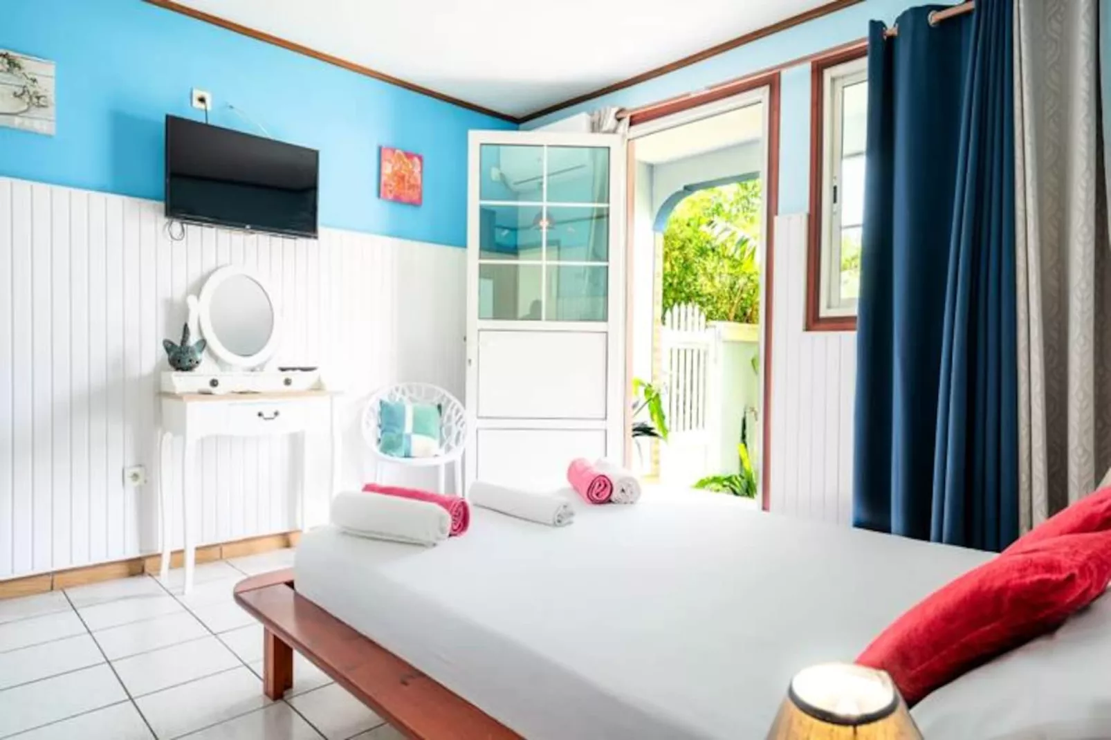 Villa Sun And Sea-Image-tags.