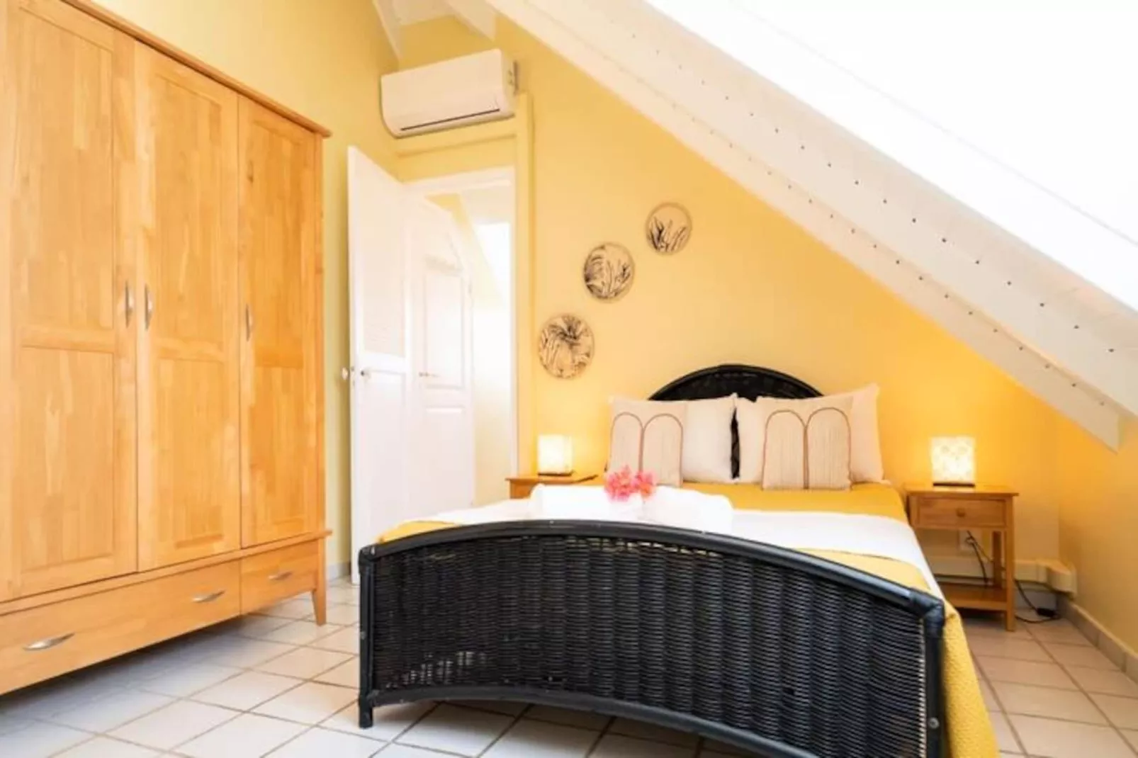 Villa Ladouchka-Image-tags.