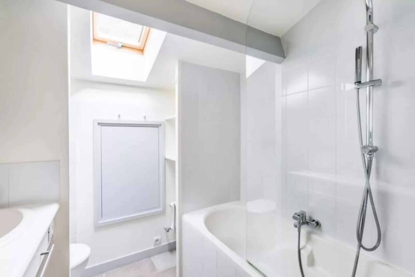 Superbe Villa Avec Vue, Entre Aix En Provence Et Luberon-Image-tags.