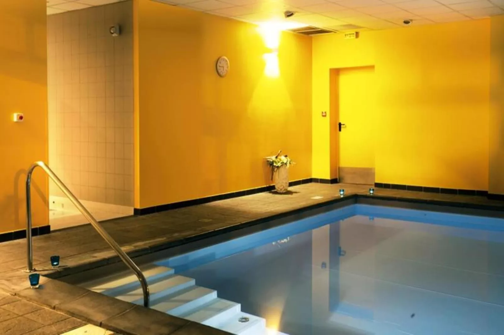 Néméa Appart'Hôtel Toulouse Saint Martin***-Buitenkant zomer