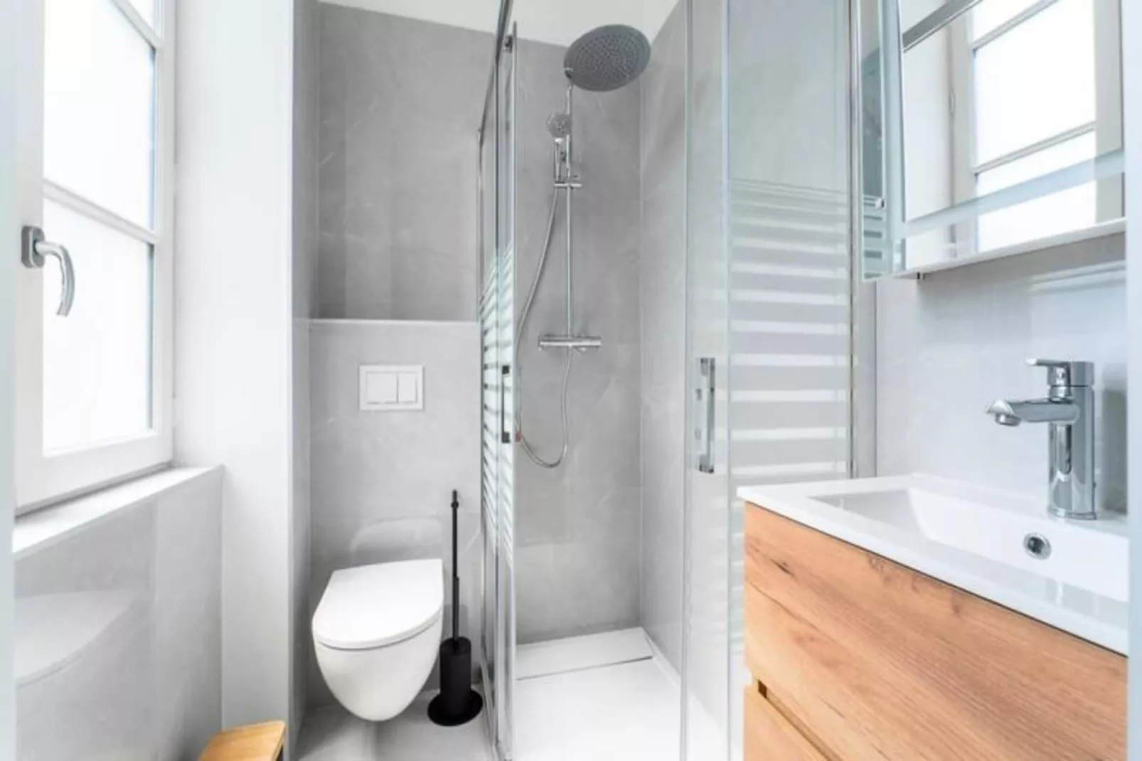 Charmant Appartement Pour 4 Au C&oelig;ur De Bordeaux-Buitenkant zomer