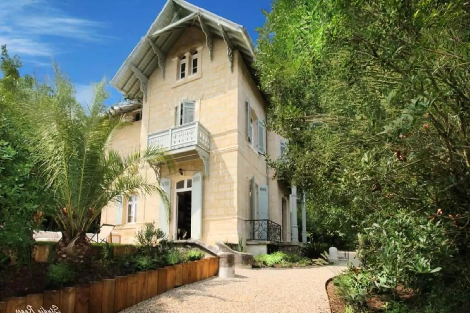 Villa Familiale R&eacute;nov&eacute;e &agrave; Arcachon &ndash; 6 Ch, 4 Sdb, Entre 8 &agrave; 10 Pers-Sfeer