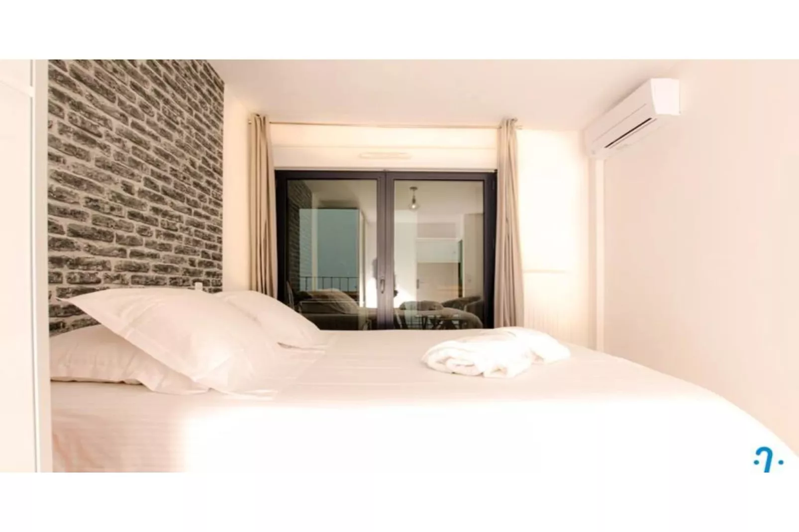 Appartement Charmant Et Moderne Pour 4 Avec Parking, Proche Cit&eacute; Du Vin-Badkamer