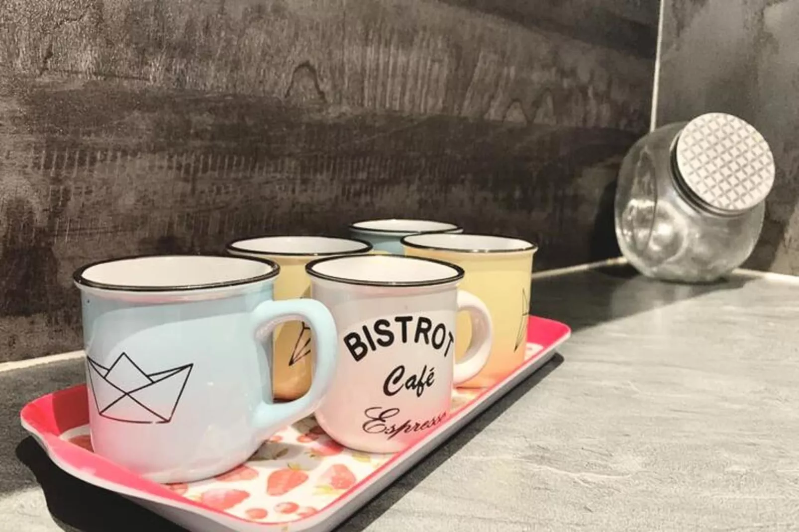 | Light Pink |t2 Proche Jaur&egrave;s, Estacade | Lumineux 🦩-Sfeer