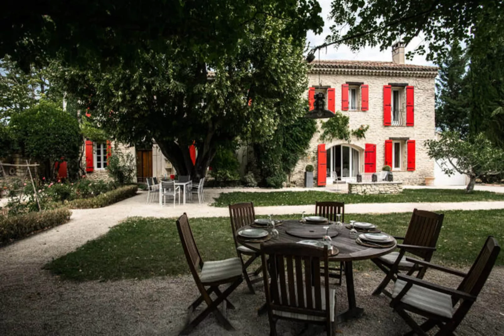 Le Mas De Jalique - Isle-sur-la-sorgue-Image-tags.