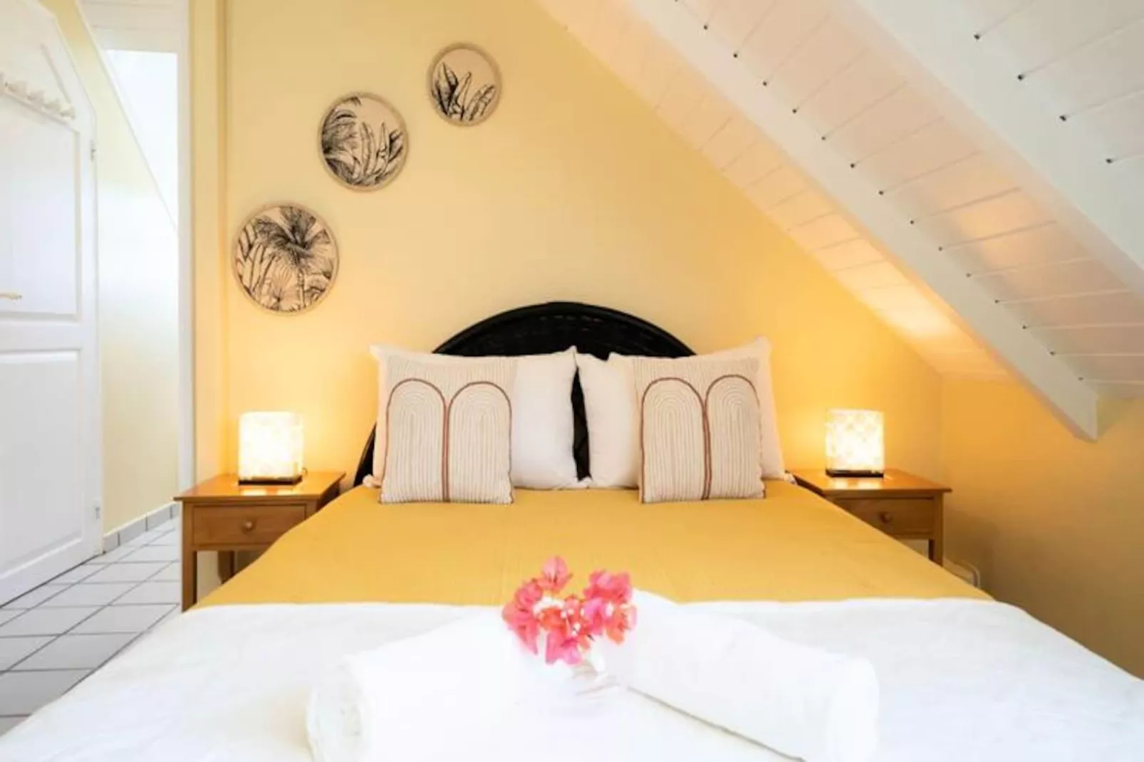 Villa Ladouchka-Image-tags.