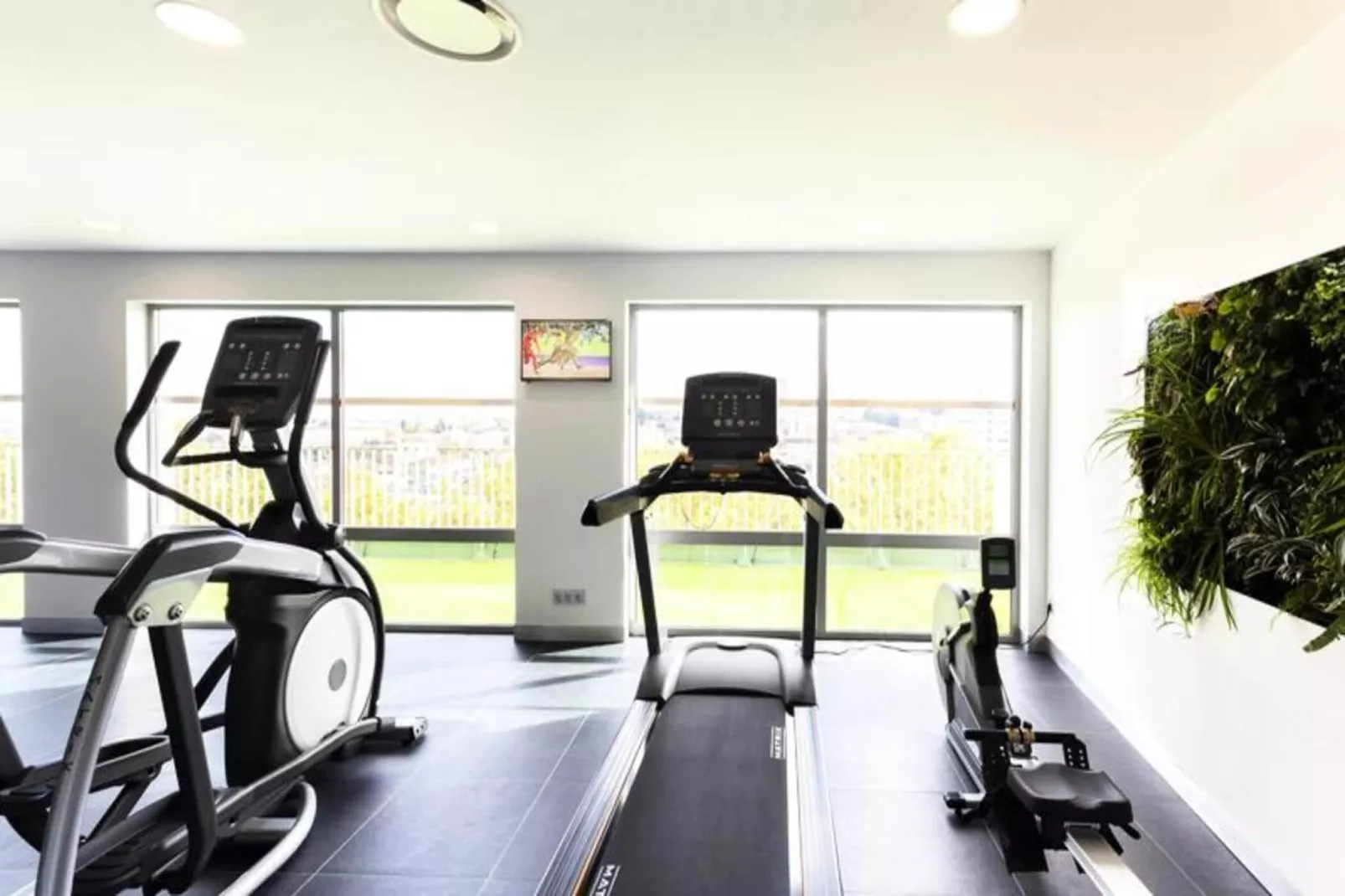 Néméa Appart'hôtel Résidence Toulouse Concorde****-Buitenkant zomer