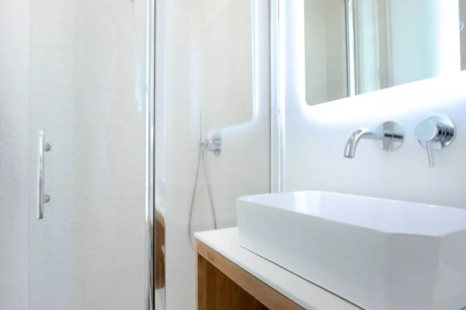 Appartement De Haut Standing Pour 6 Situ&eacute; Au Coeur Du Centre Historique-Badkamer