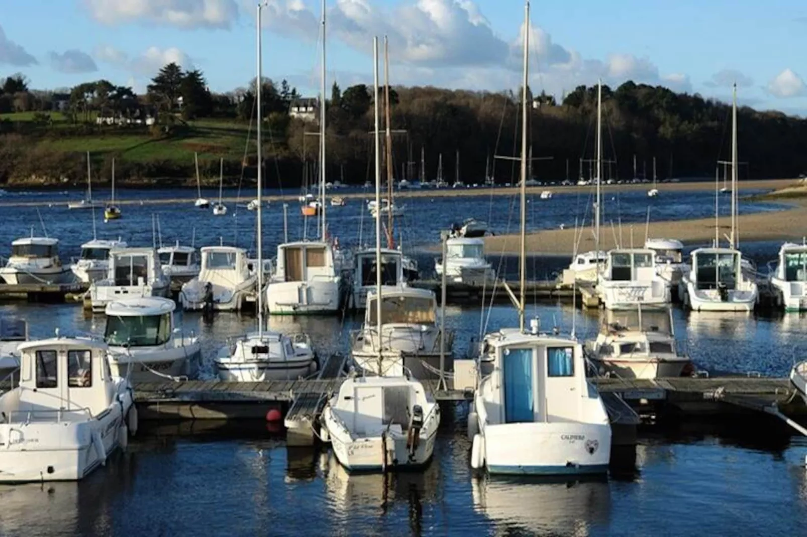 Résidence Kerhoat Elle-Image-tags.