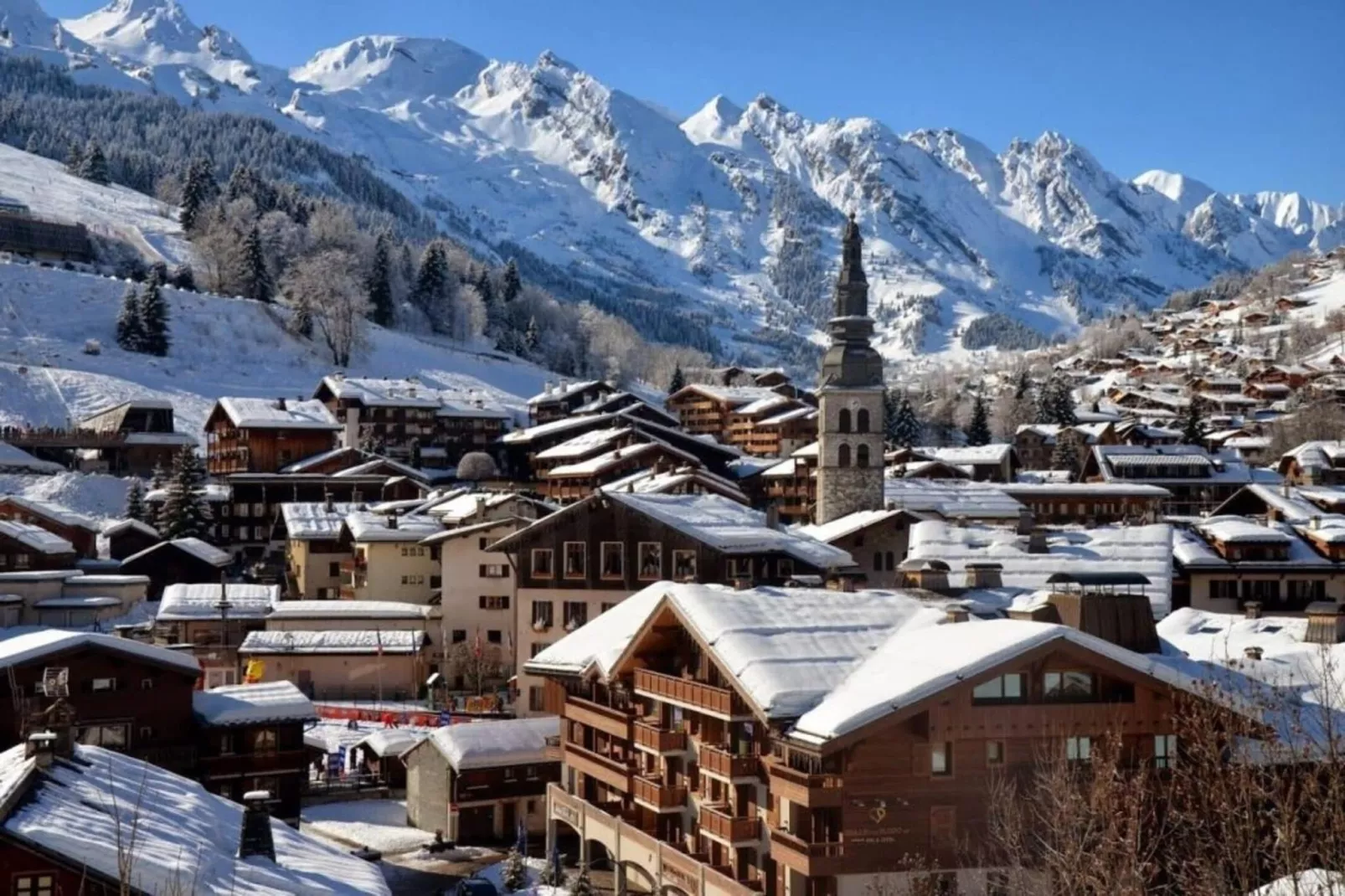 Appartements à La Clusaz-Buitenkant zomer