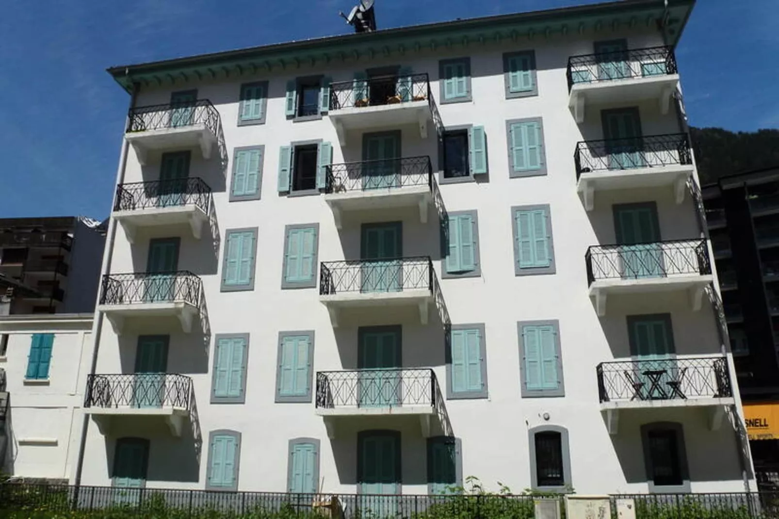 Résidence Pavilon-Buitenkant zomer