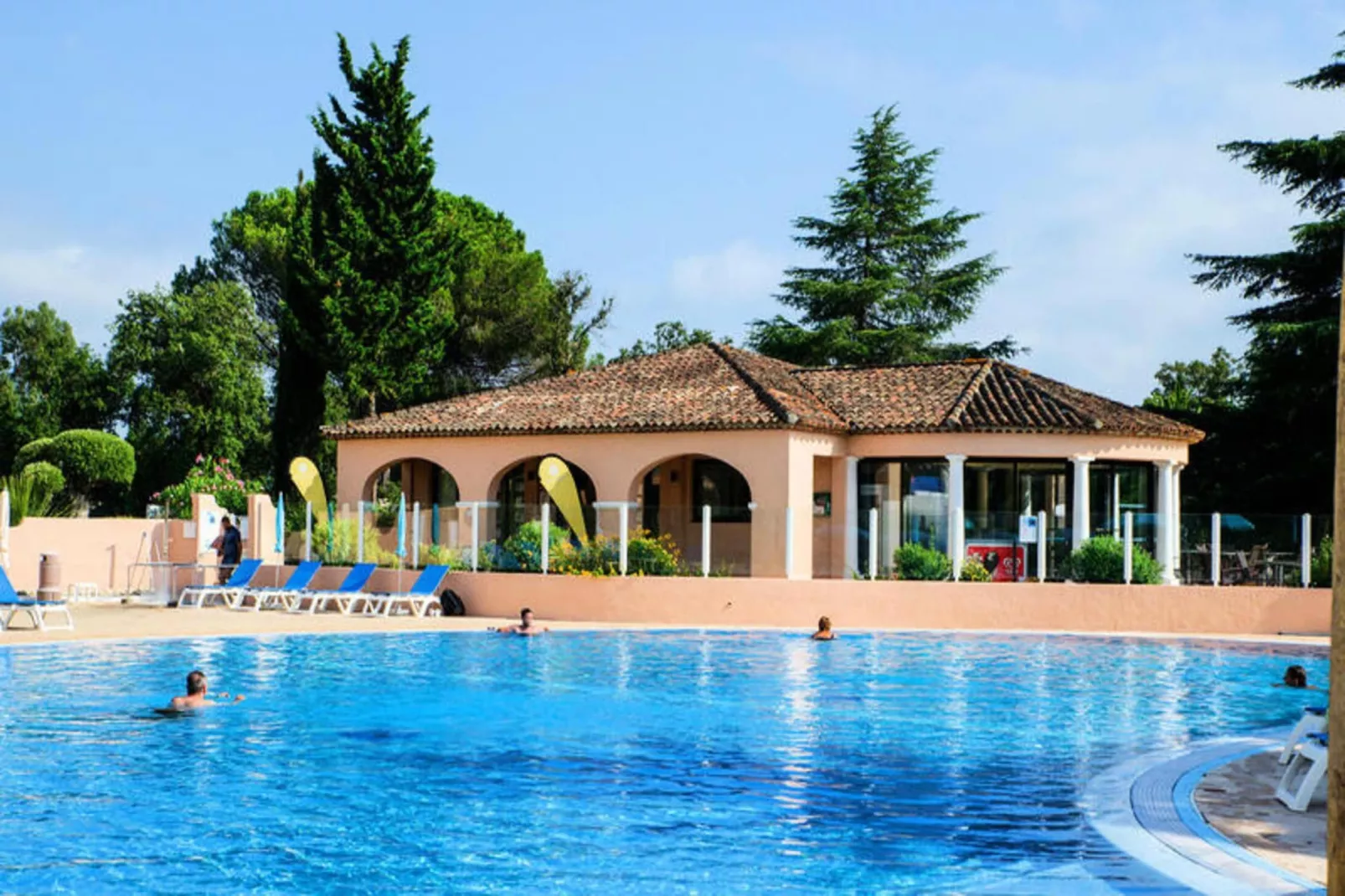 Résidence Les Parcs de Grimaud - maeva Home-Buitenkant zomer