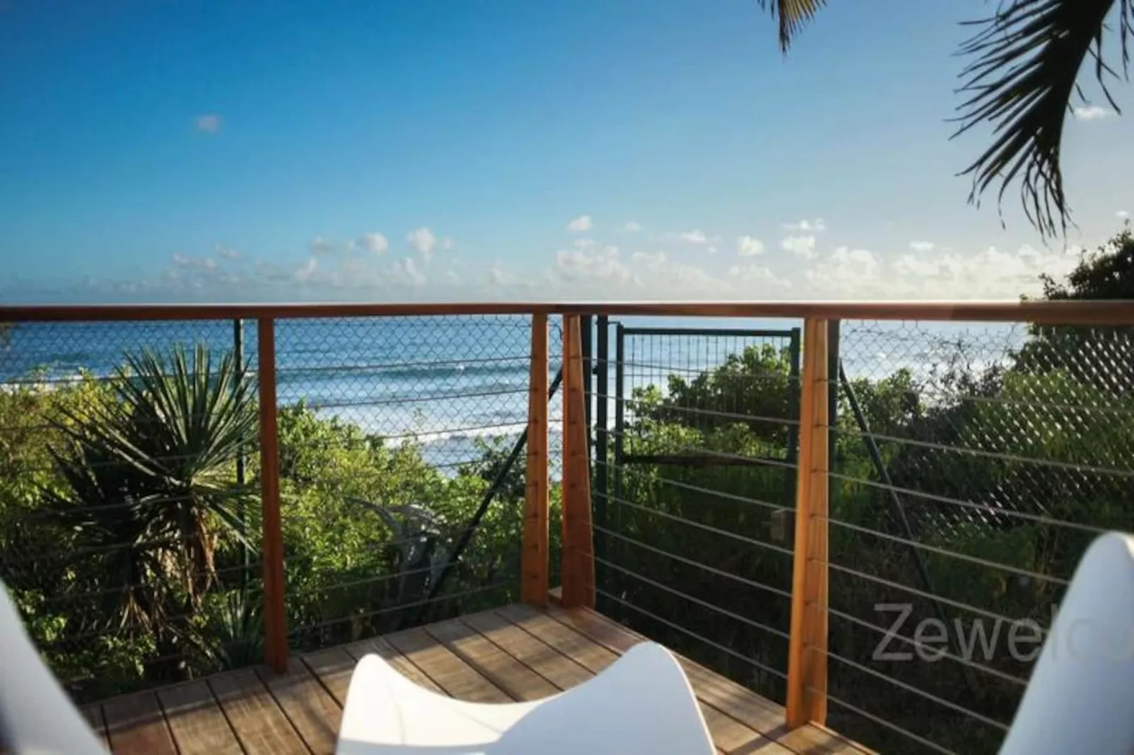 Villa Sea Side-Image-tags.