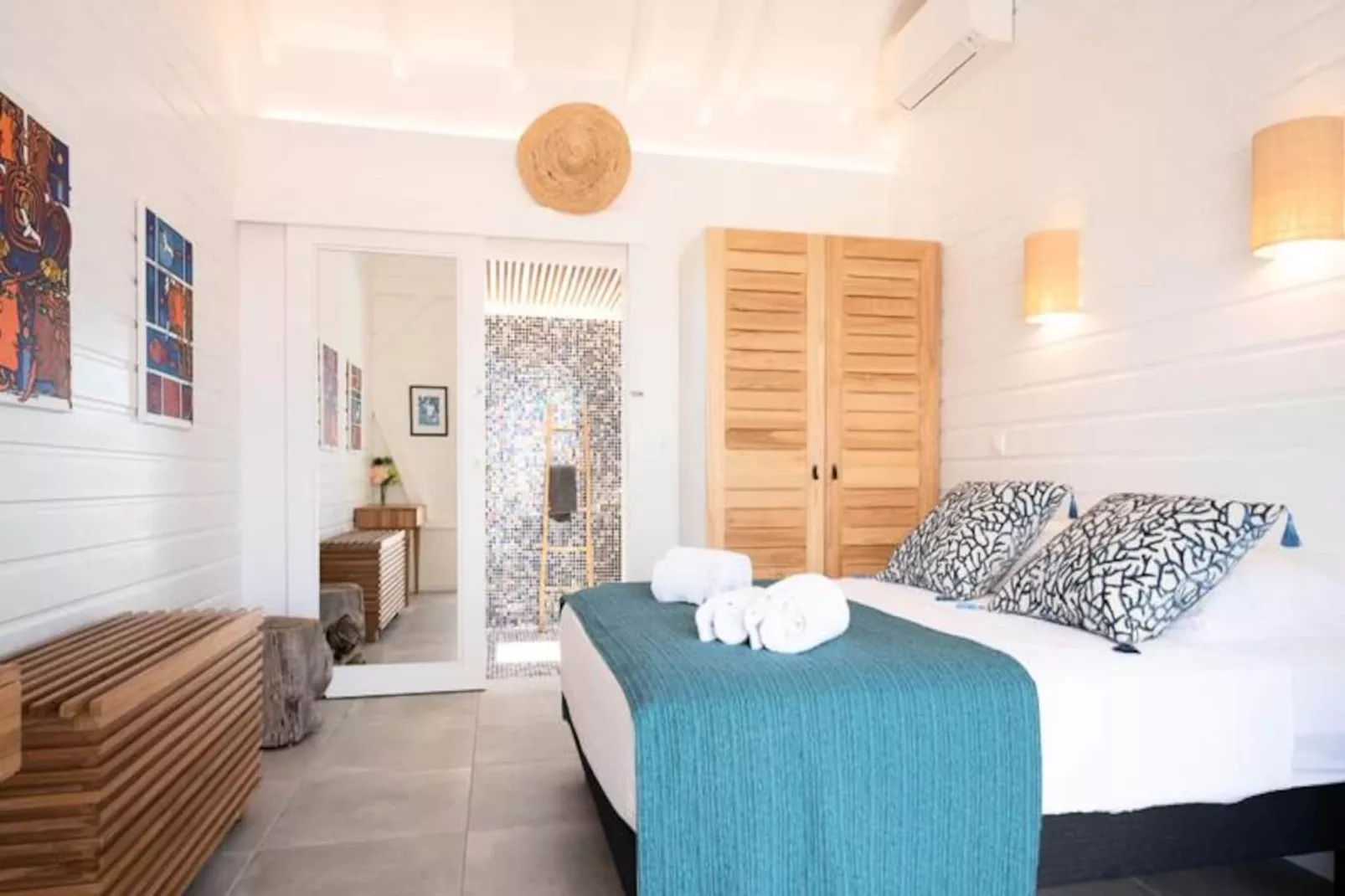 Villa Rackam-Image-tags.