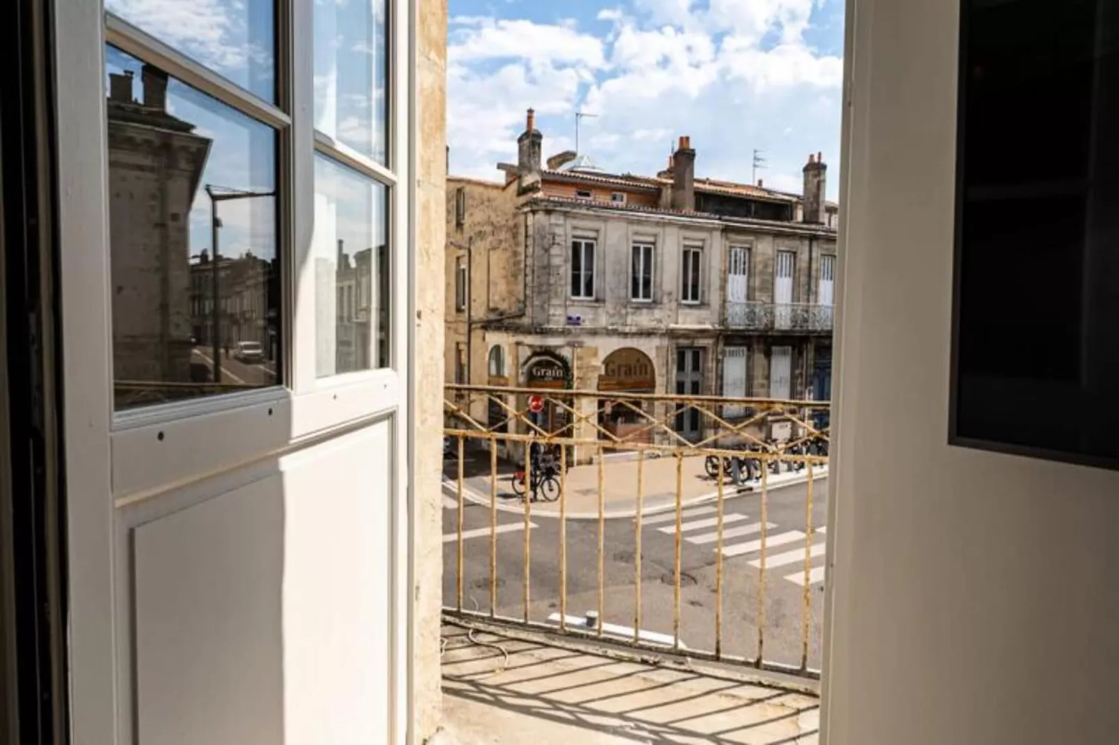 Charmant Appartement Pour 4 Au C&oelig;ur De Bordeaux-Buitenkant zomer
