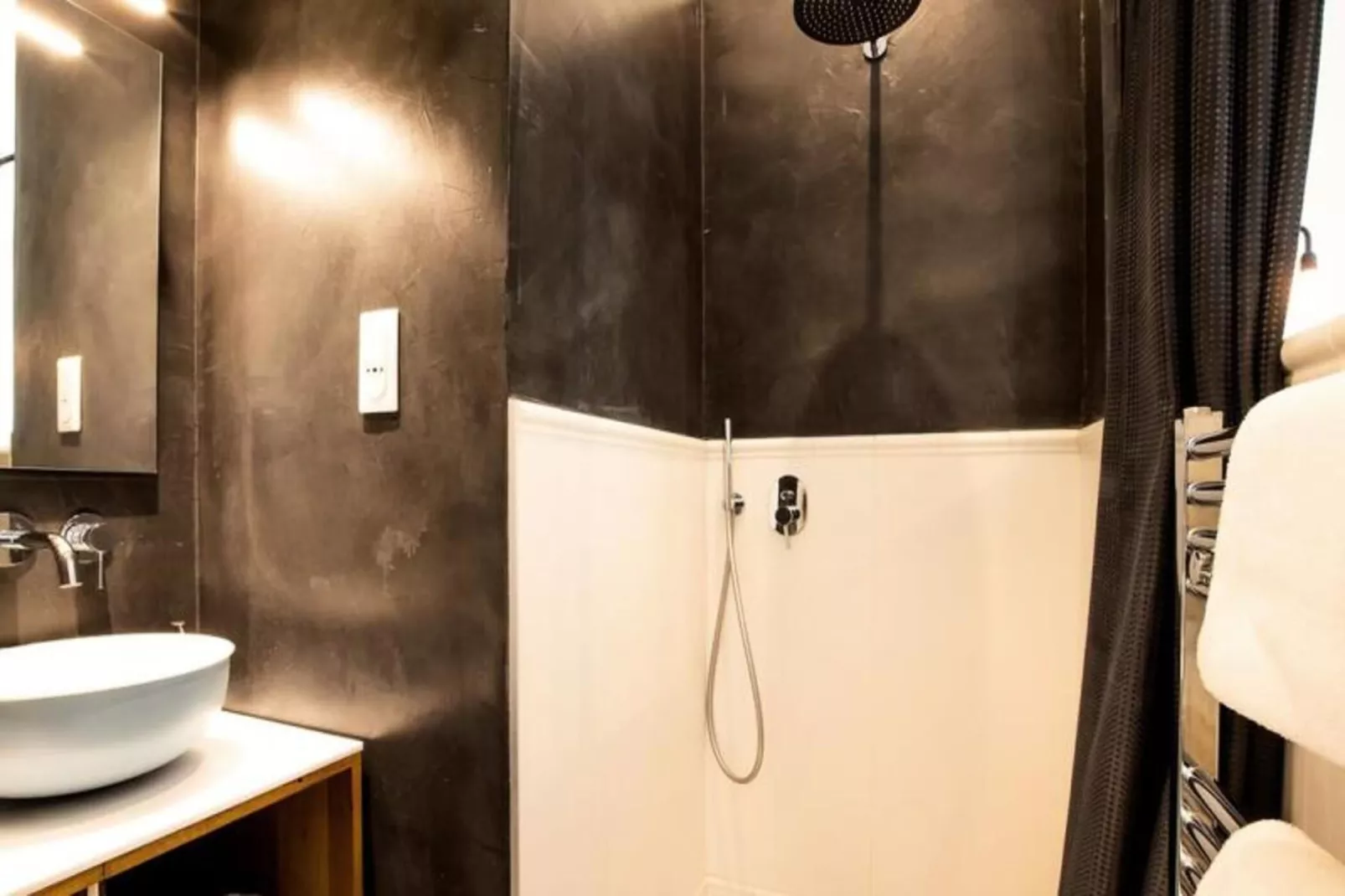 Appartement De Haut Standing Pour 6 Situ&eacute; Au Coeur Du Centre Historique-Badkamer