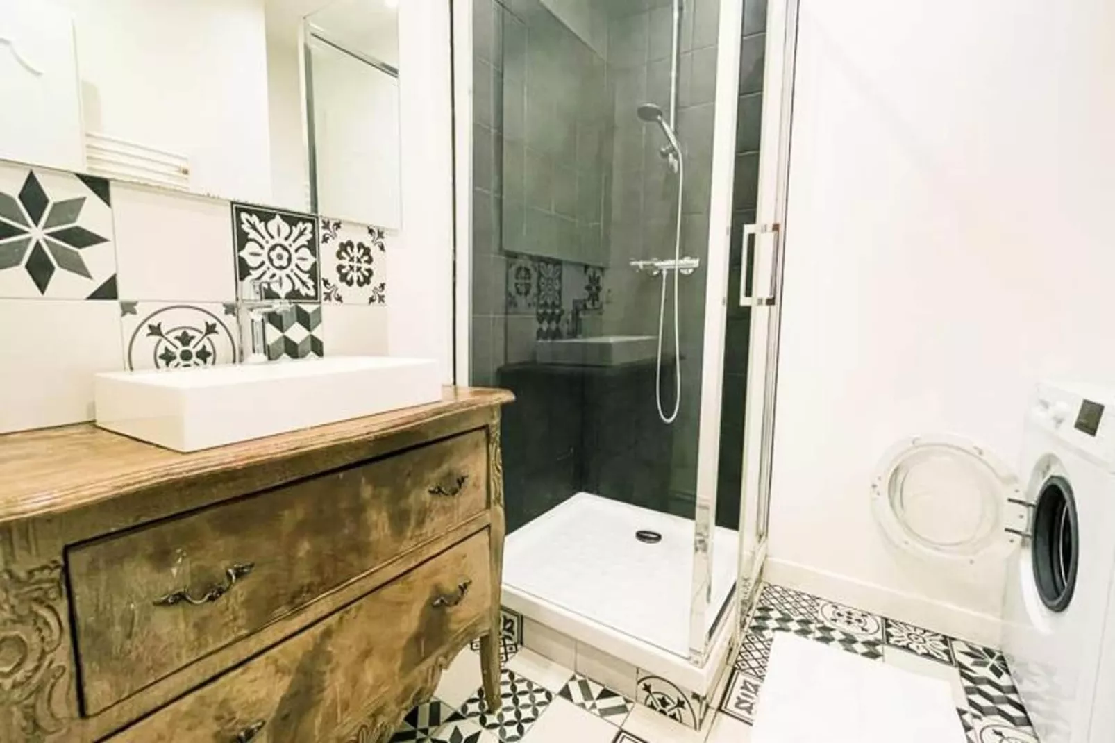 | Le Spacieux De La Gare ♟| Grand T4 Tout &eacute;quip&eacute; |gare De Grenoble-Badkamer