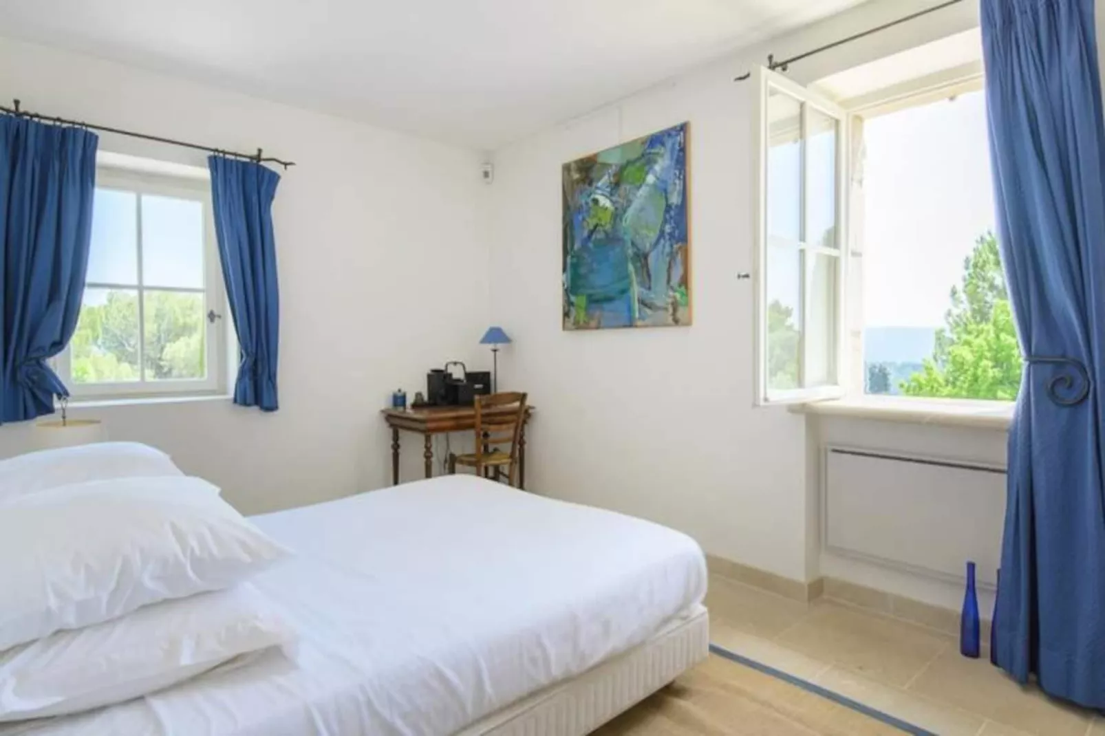 Mas Des Papillons, Gordes-Image-tags.