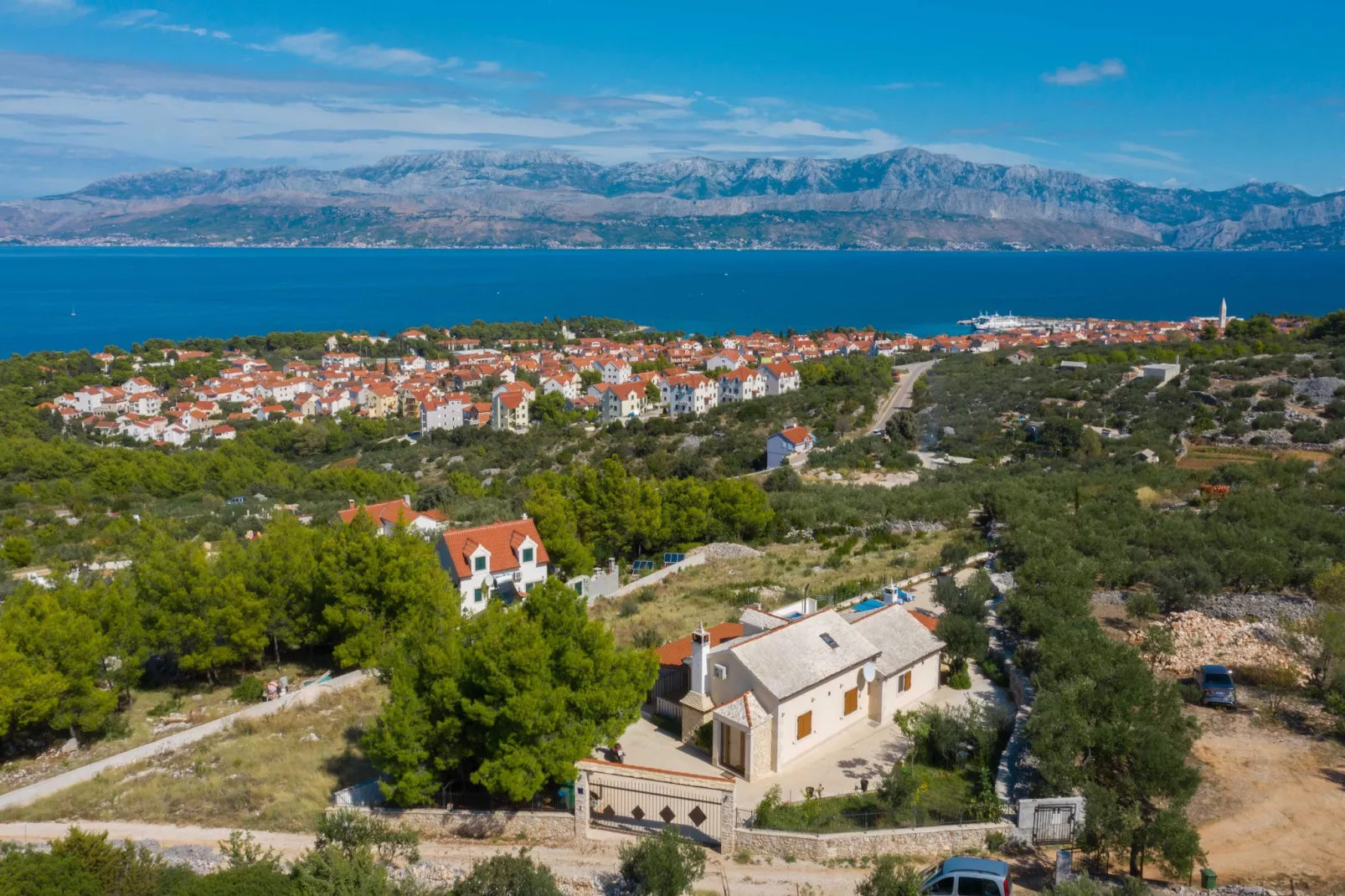 Villa Anabella - Four bedroom Villa with Swimming pool-Uitzicht