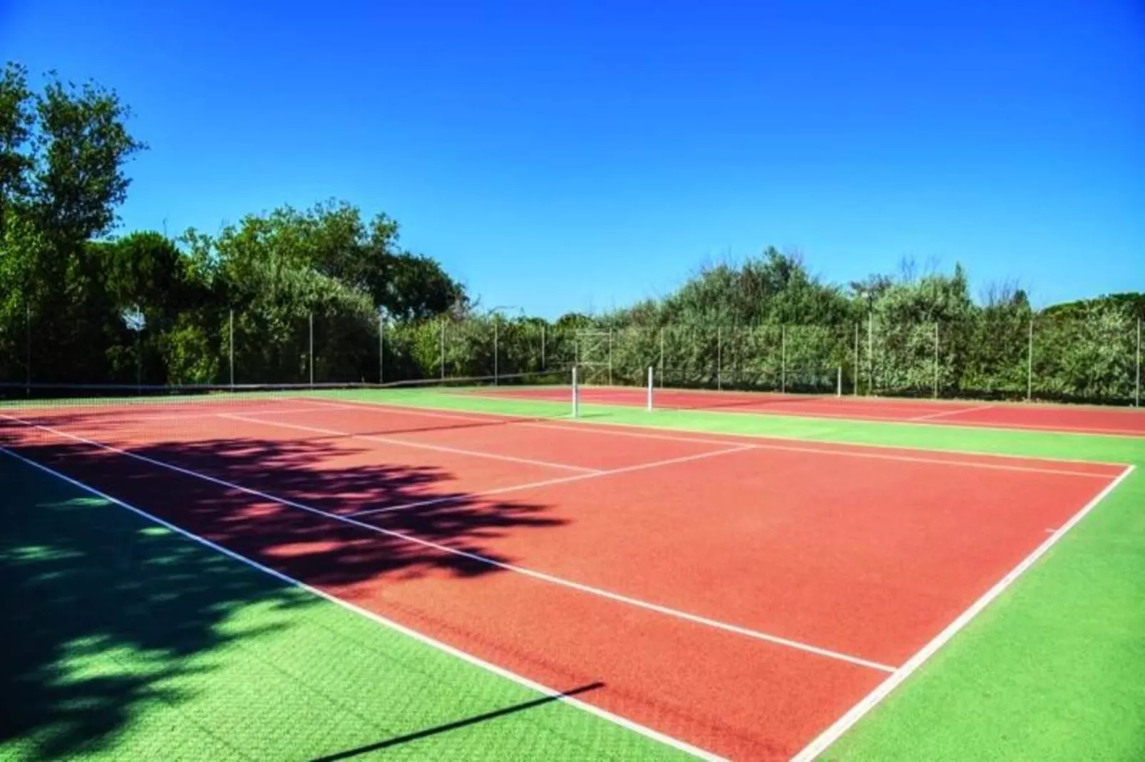 SOWELL Résidences Les Sablons***-Parkfaciliteiten