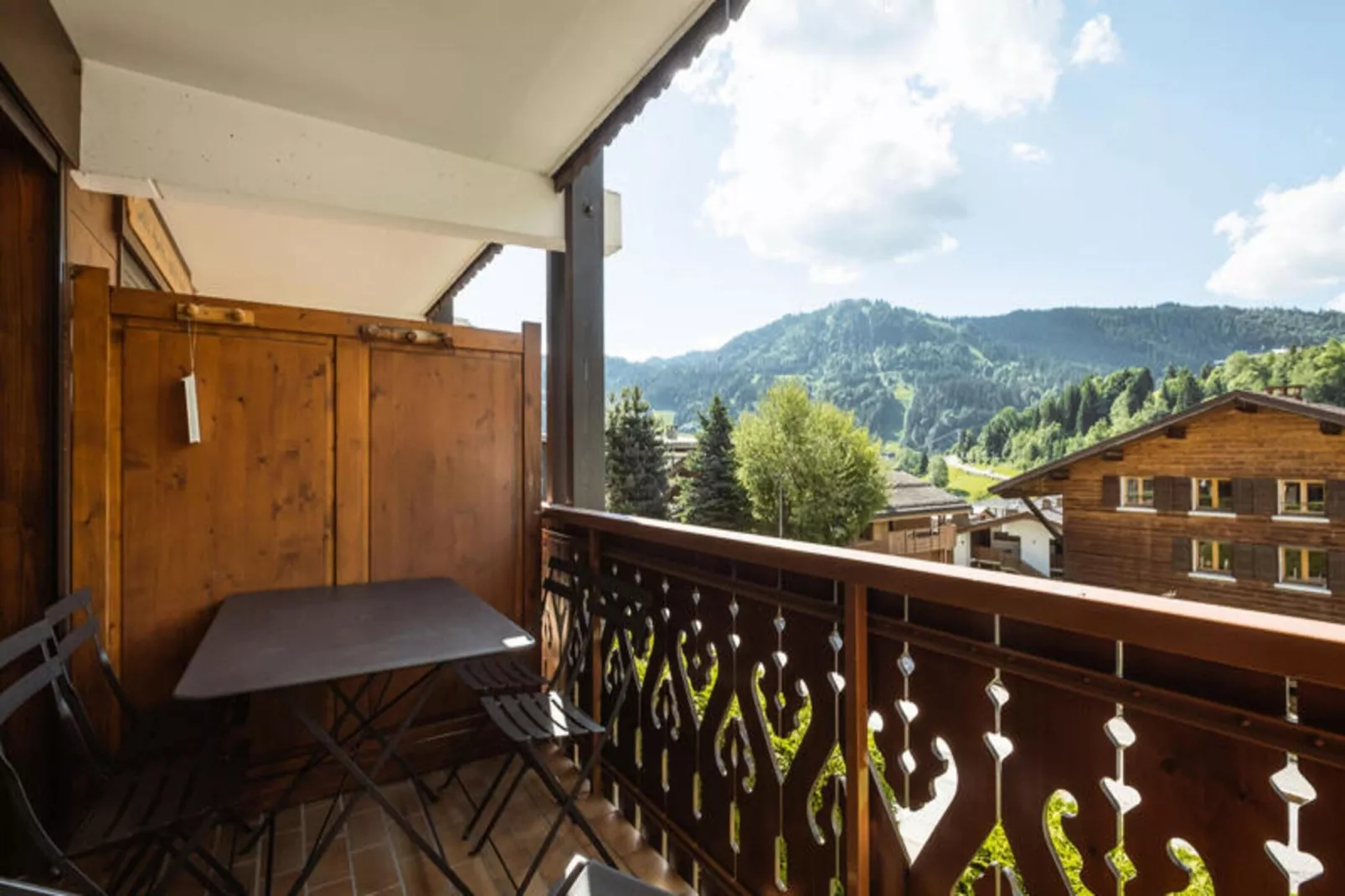 Résidence Domanial B-Buitenkant zomer