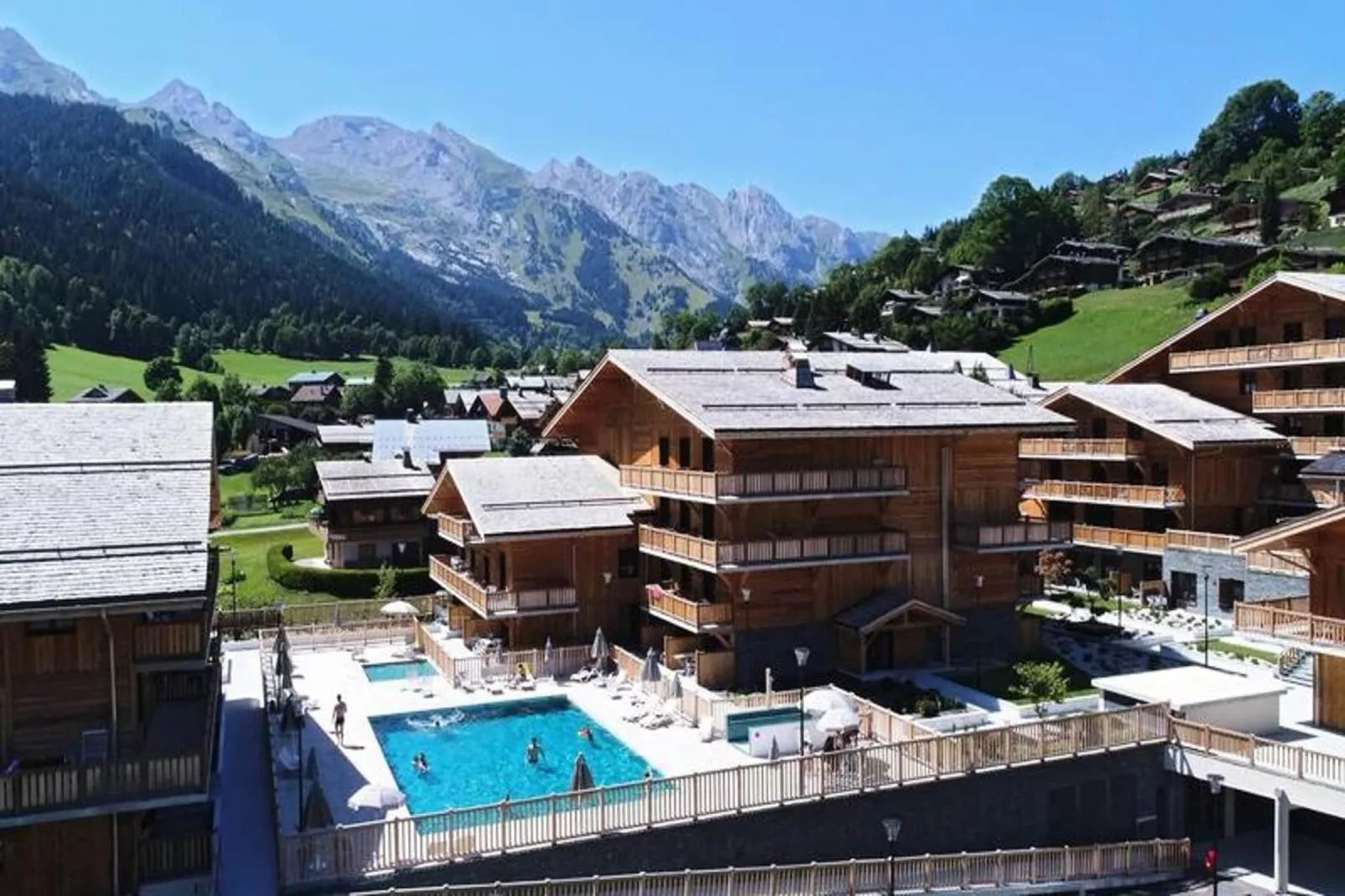 Résidence Prestige Odalys Mendi Alde****-Uitzicht zomer